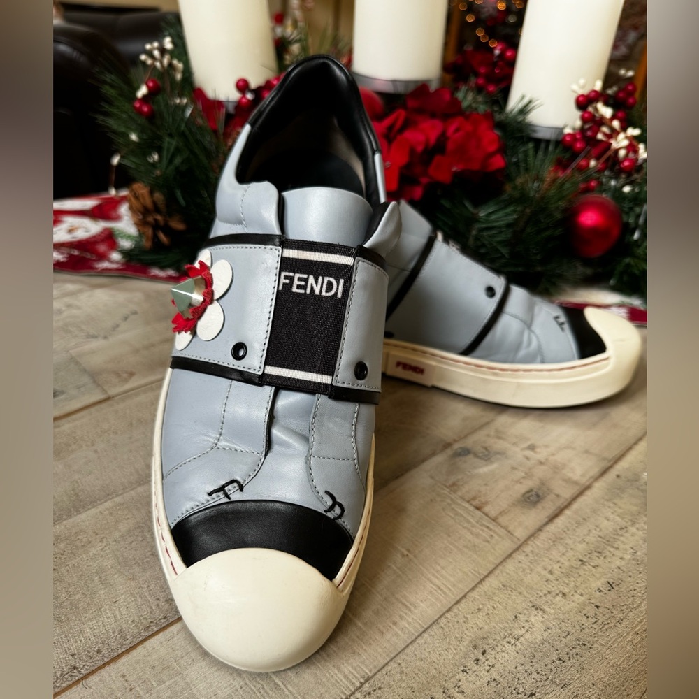 Fendi Women's Light Blue Sneakers EU40 - Picture 5 of 9